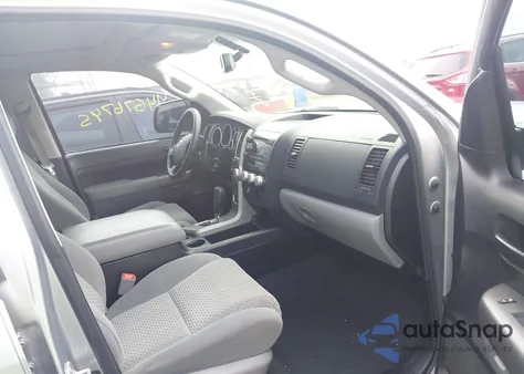 2013 Toyota Tundra Grade 5.7L V8 z USA, uszkodzony, nr VIN 5TFDW5F11DX285480